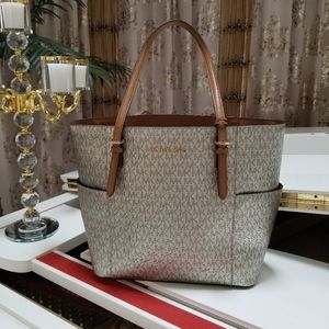 Michael Kohrs new bag